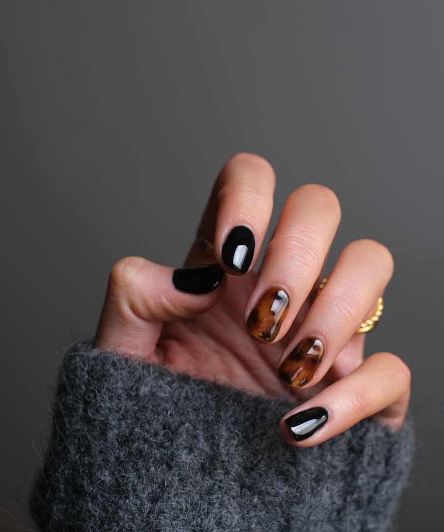 Nehty · Nail Atelier